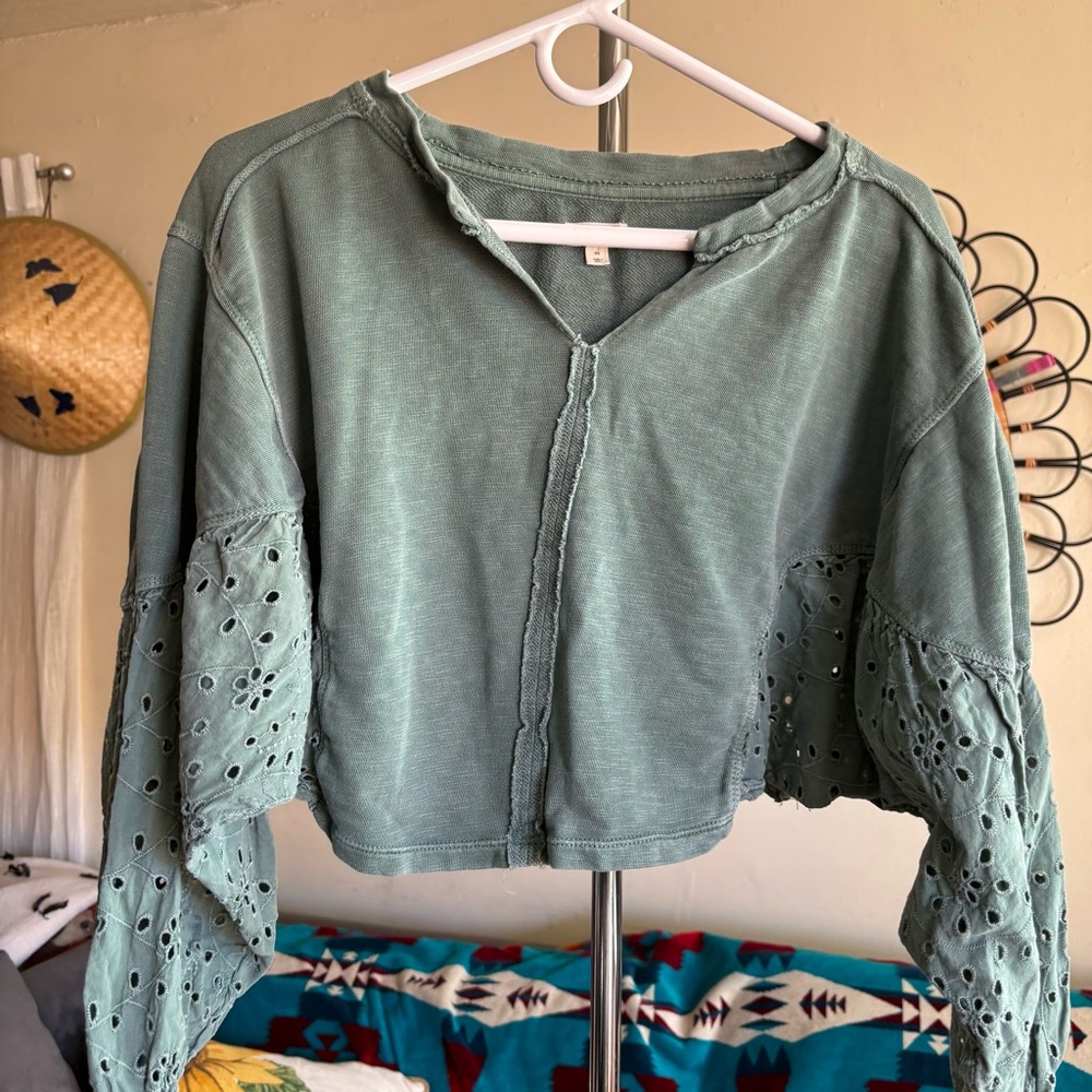 Anthropologie Pilcro Green Batwing Eyelet Cropped Sweatshirt XS